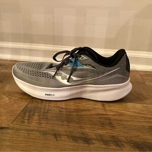 Saucony Ride 15, Men’s Running Shoe, Size 11 Wide